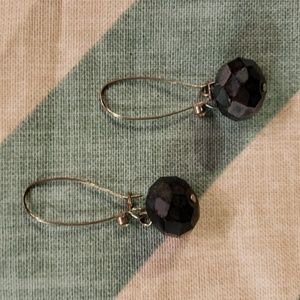 Black earrings with rhinestone accents 💎